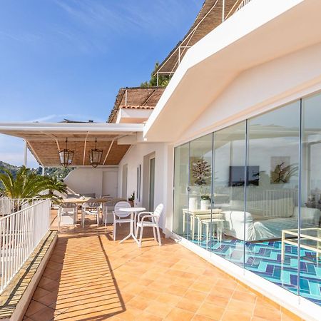 Villa Rita Apartments Massa Lubrense Eksteriør billede